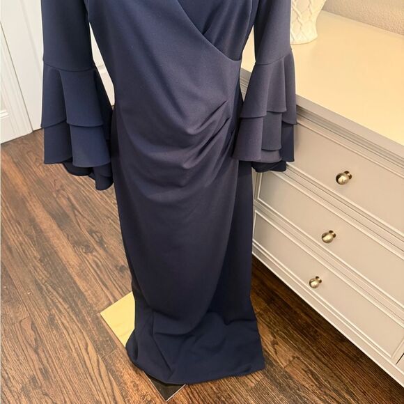 Lauren Ralph Lauren Trumpet Style Gown size 4 - Picture 5 of 8